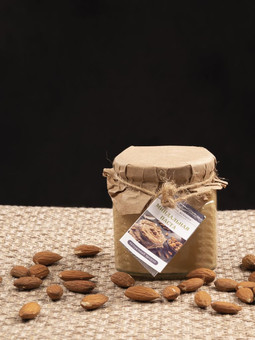 Classic almond paste, glass